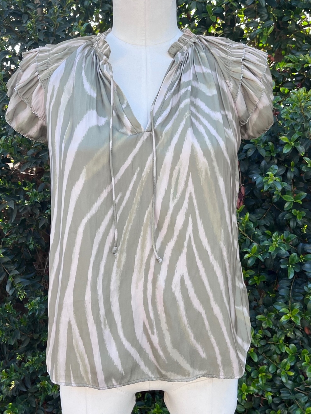 Philosophy Republic Clothing Women’s Sage Green Abstract Zebra Small Blouse